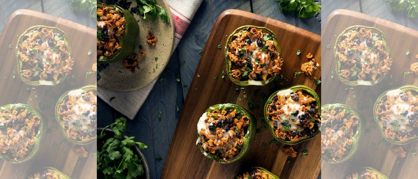 Kevyet täytetyt uunipaprikat Dolmio